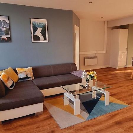 Modern And Spacious Swansea Centre Apartment Экстерьер фото