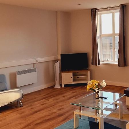 Modern And Spacious Swansea Centre Apartment Экстерьер фото